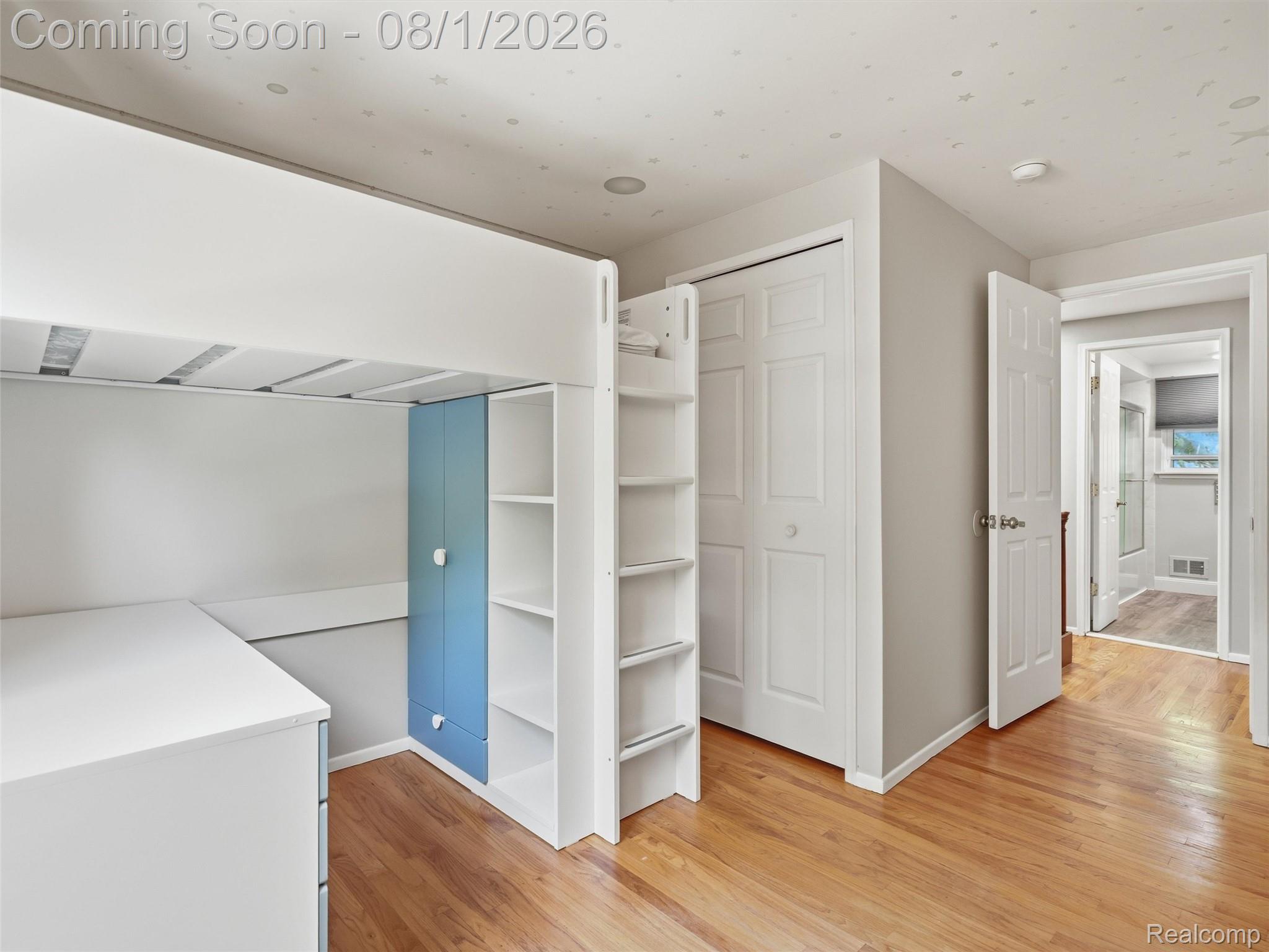2921 Baylis Drive