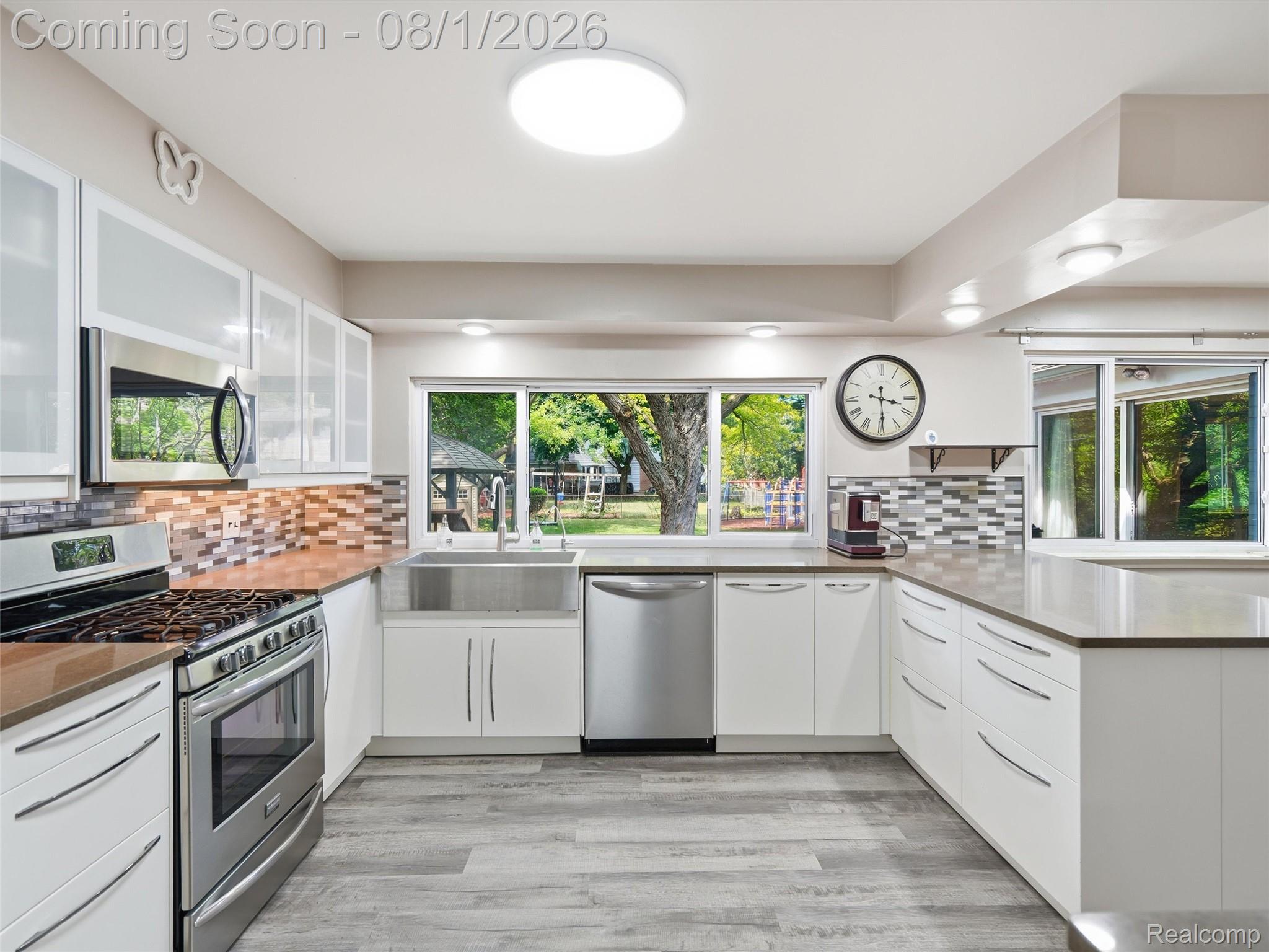 2921 Baylis Drive