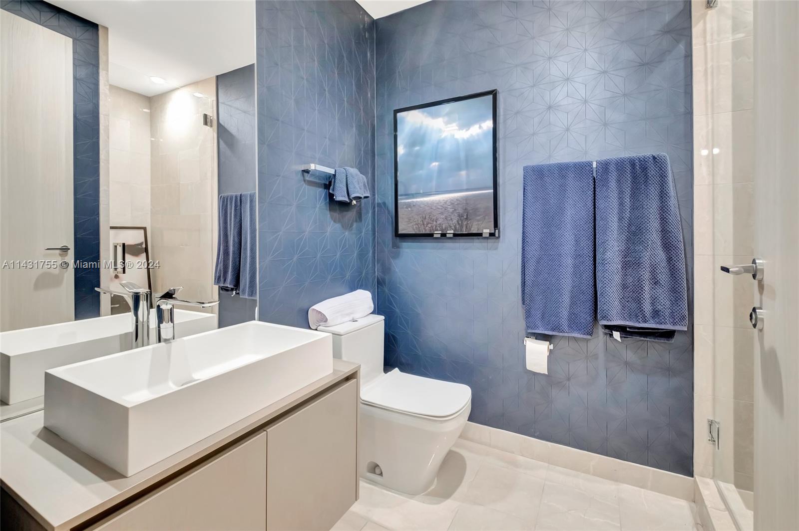 1000 Brickell Plz Unit: PH5003