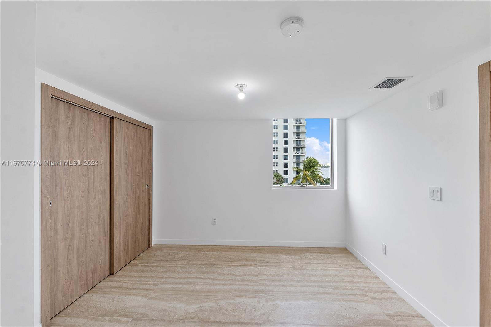 1135 103rd # 401