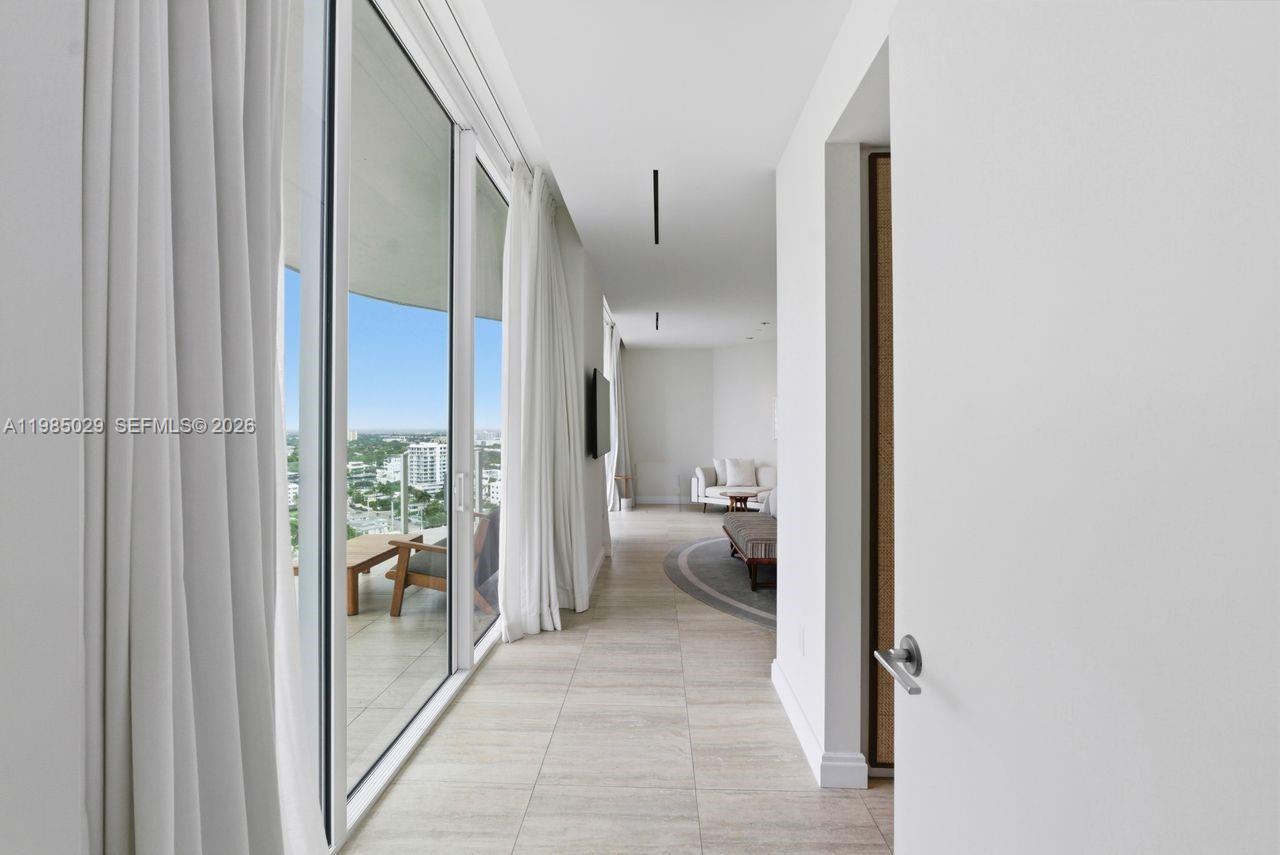 525 N Fort Lauderdale Beach Blvd Unit: 1509