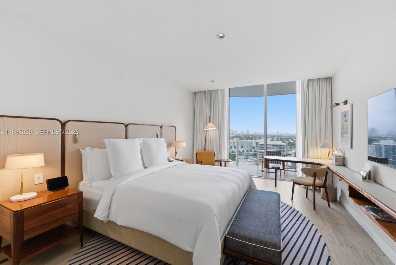525 N Fort Lauderdale Beach Blvd Unit: 1509