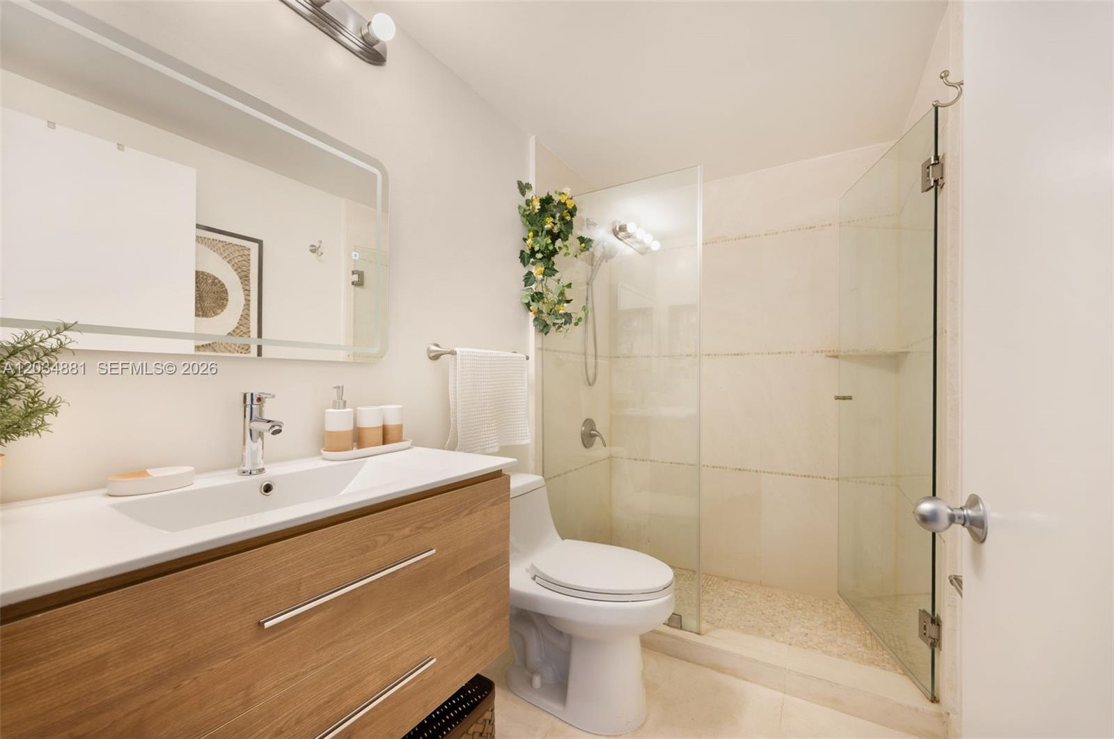 701 Brickell Key Blvd # 901