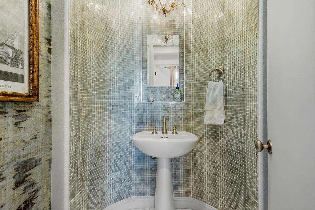 51528 Marbella Court