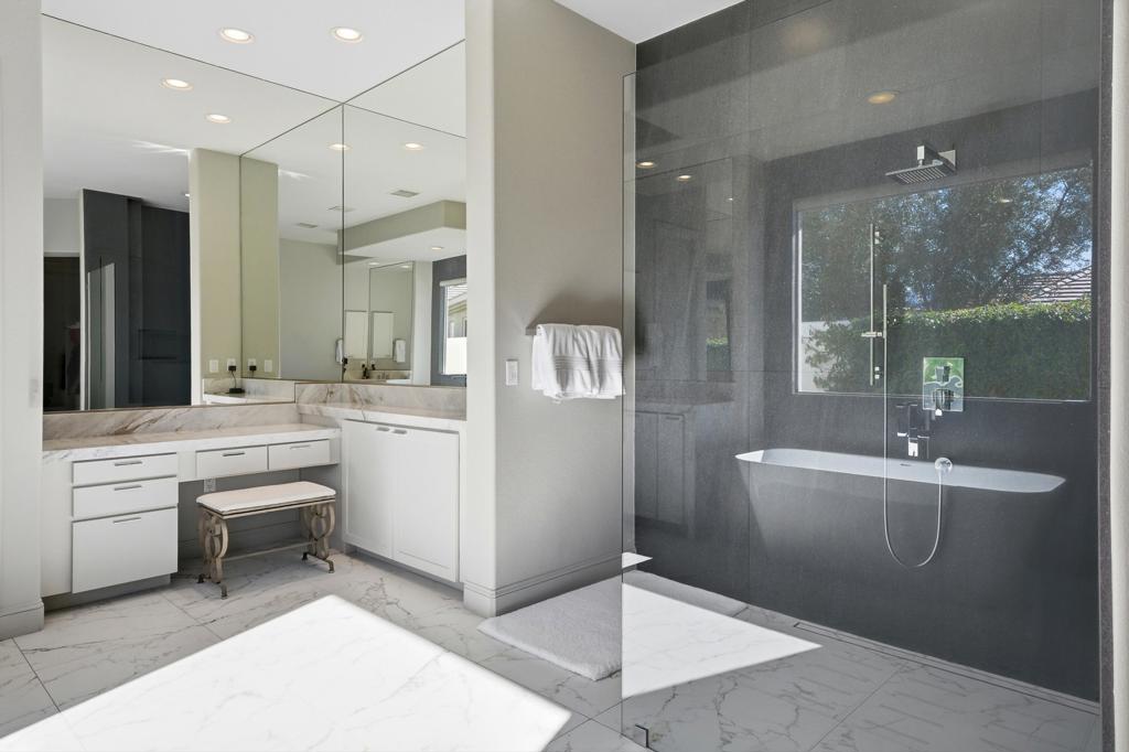 51528 Marbella Court