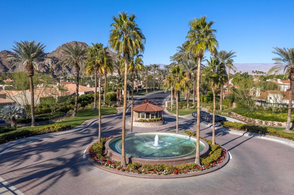 48221 Calle Florista