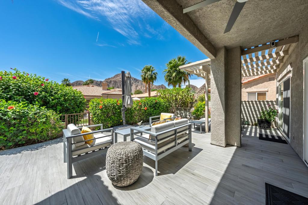 48221 Calle Florista