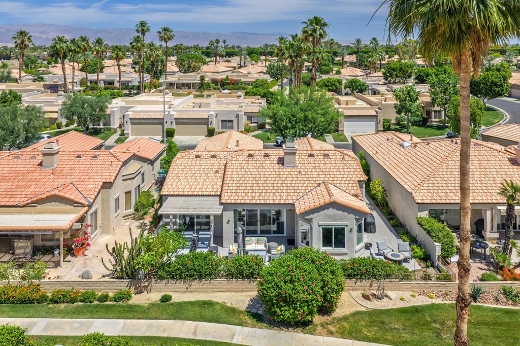 48221 Calle Florista