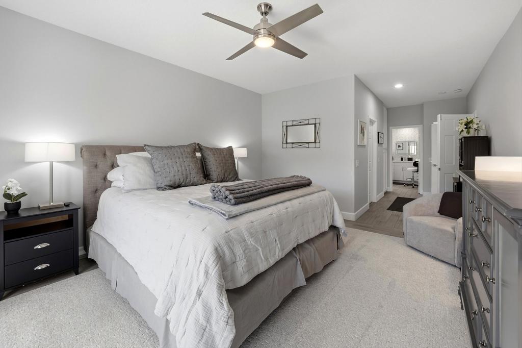 48221 Calle Florista