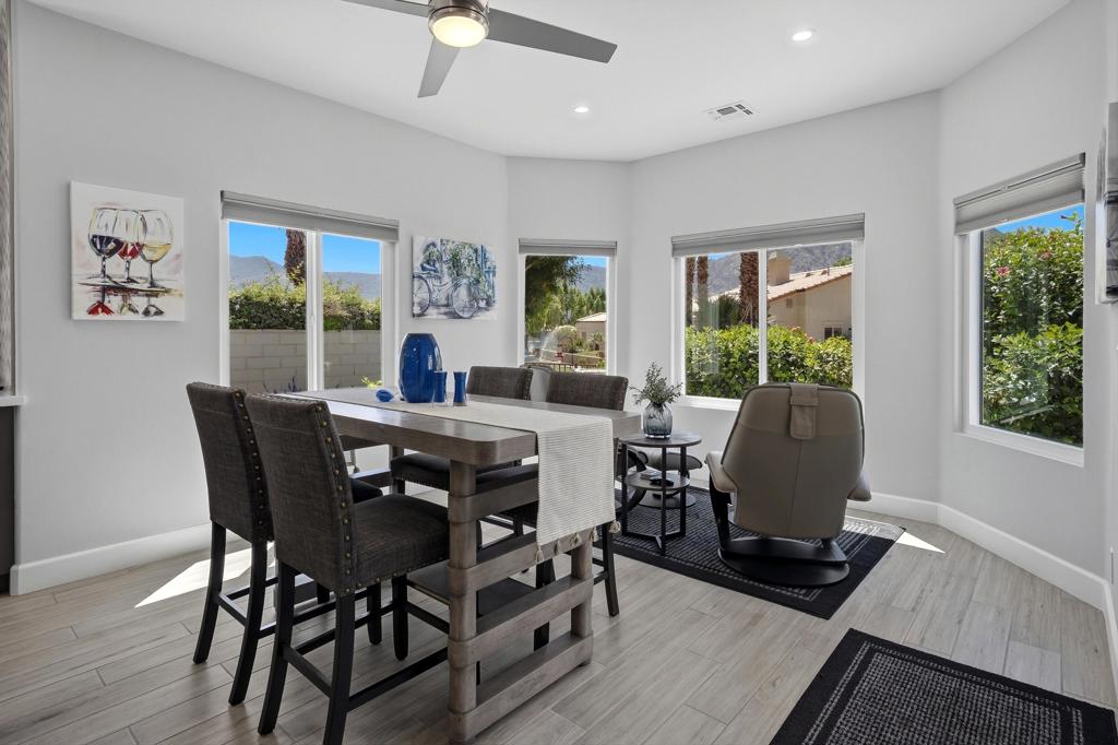 48221 Calle Florista