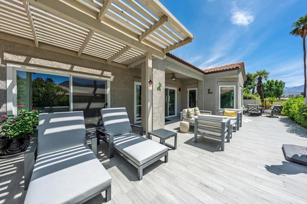 48221 Calle Florista
