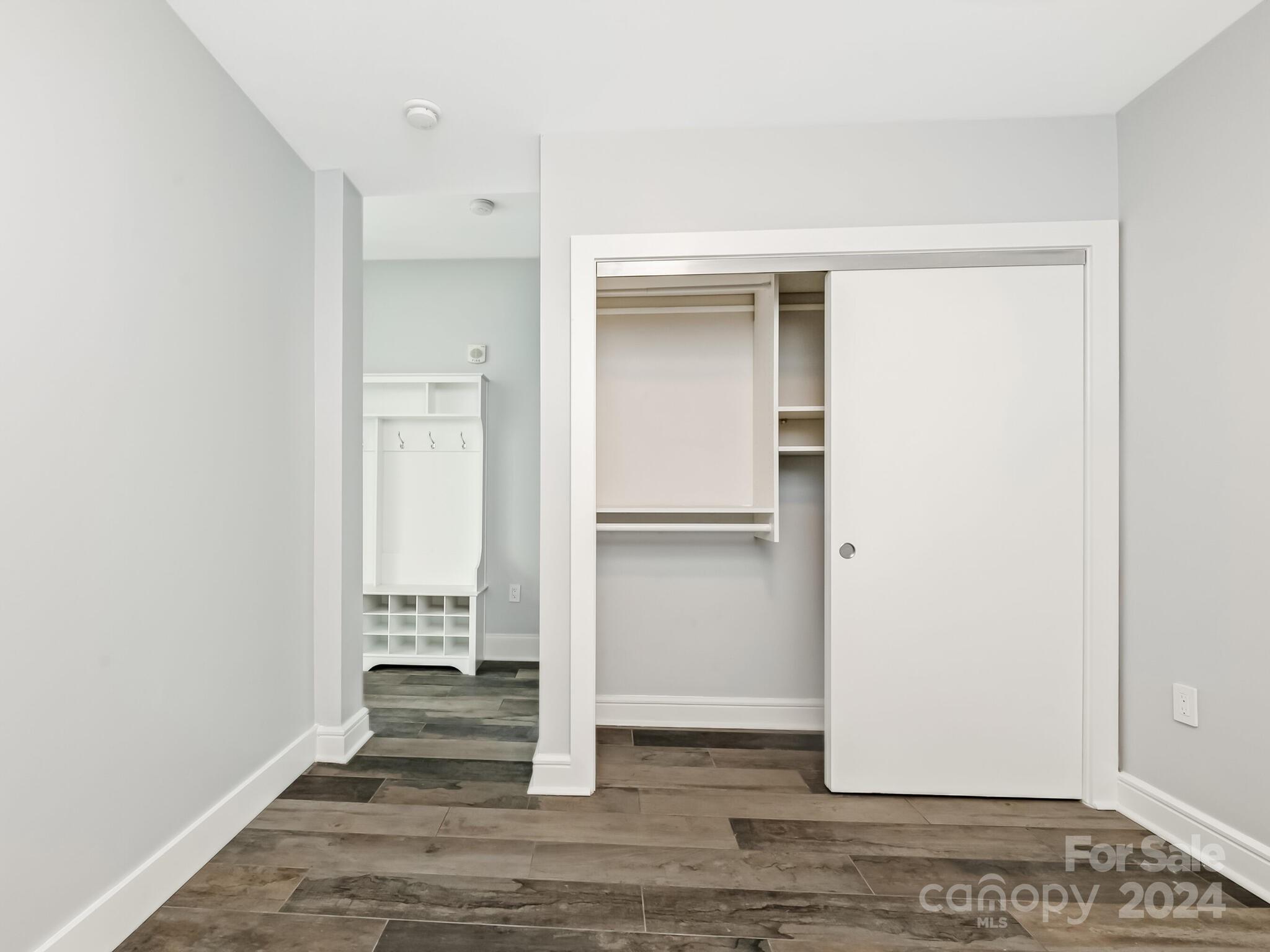 333 W Trade Street Unit: 2008