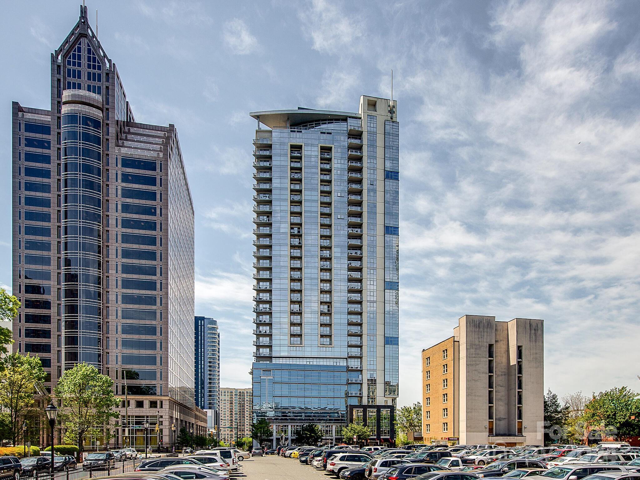 333 W Trade Street Unit: 2008