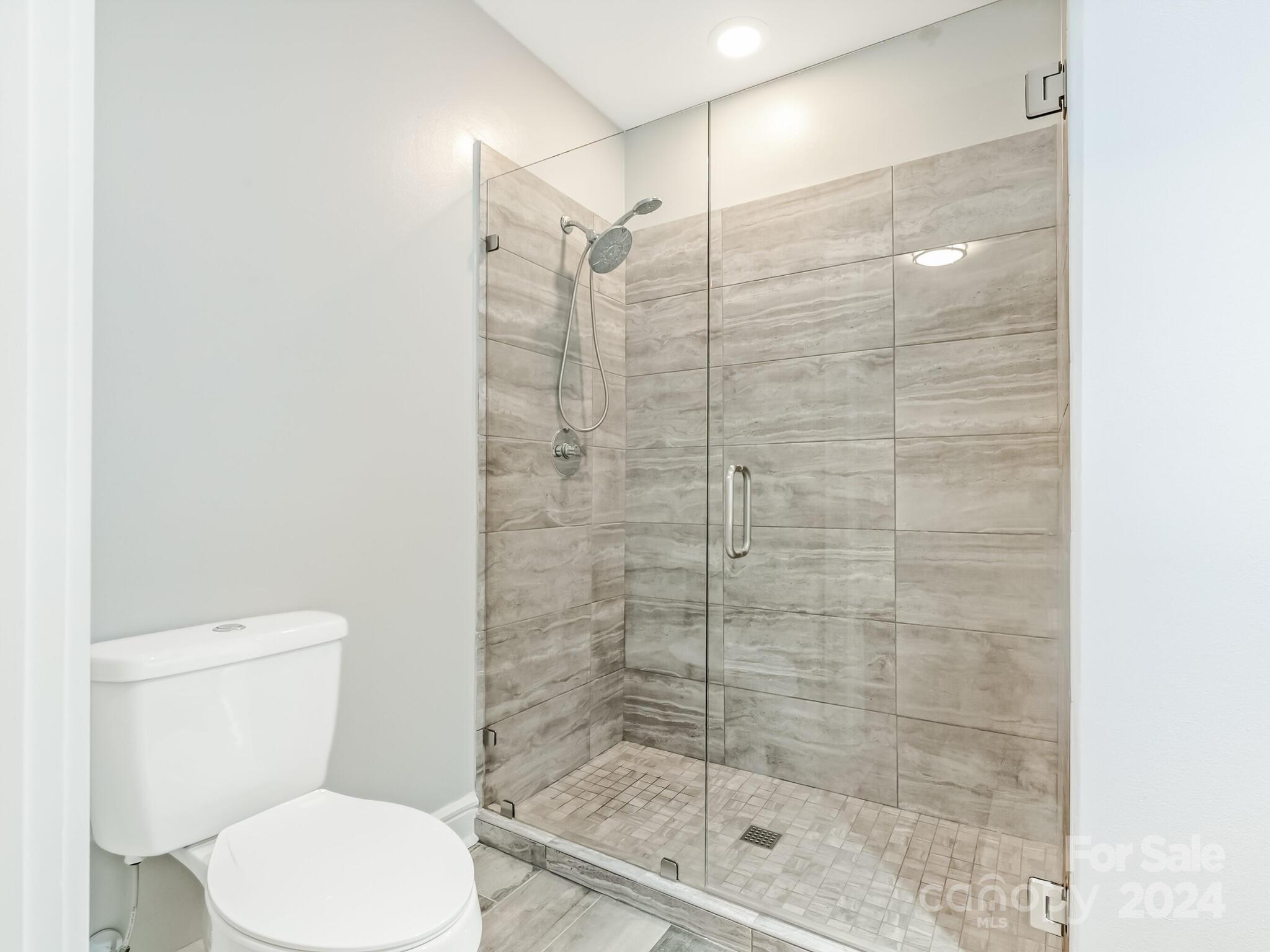 333 W Trade Street Unit: 2008