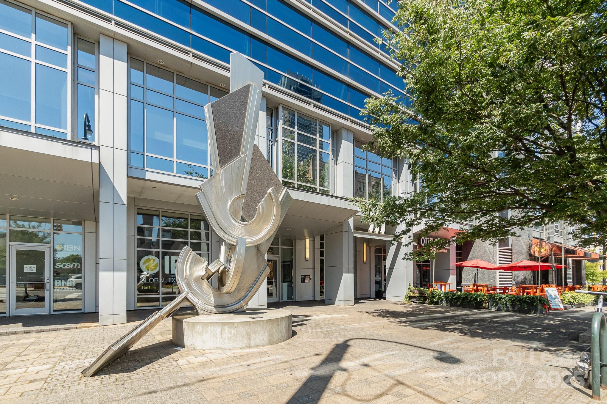 333 W Trade Street Unit: 2008