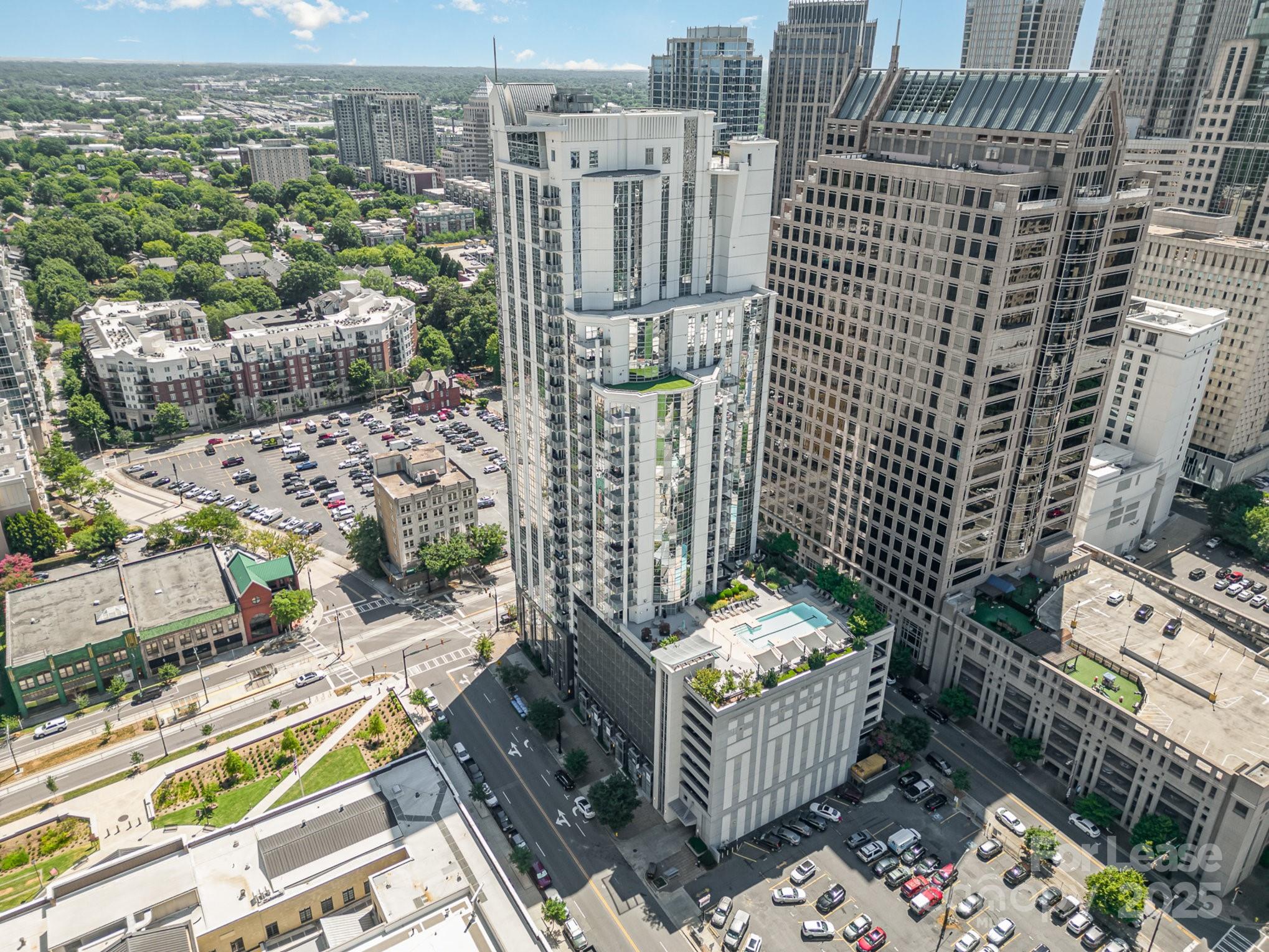 333 W Trade Street Unit: 2008