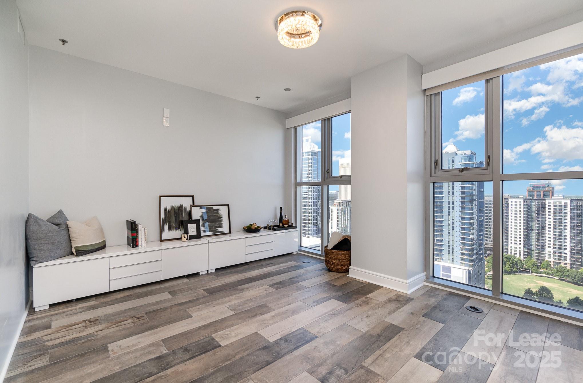 333 W Trade Street Unit: 2008