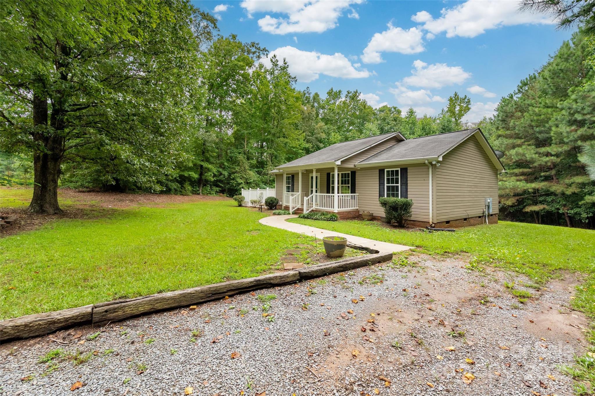 1878 Pekin Road