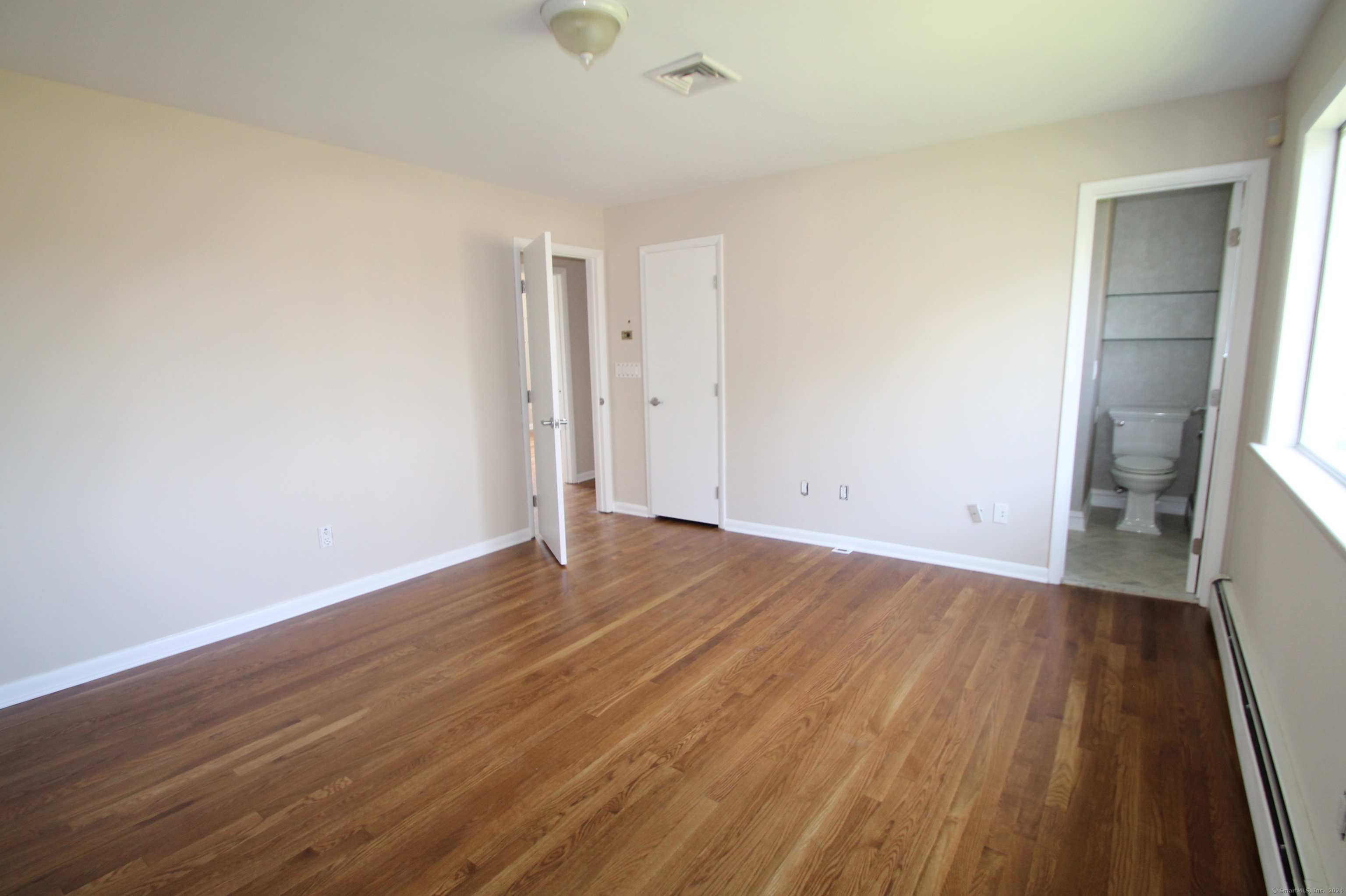 610 Beach Road