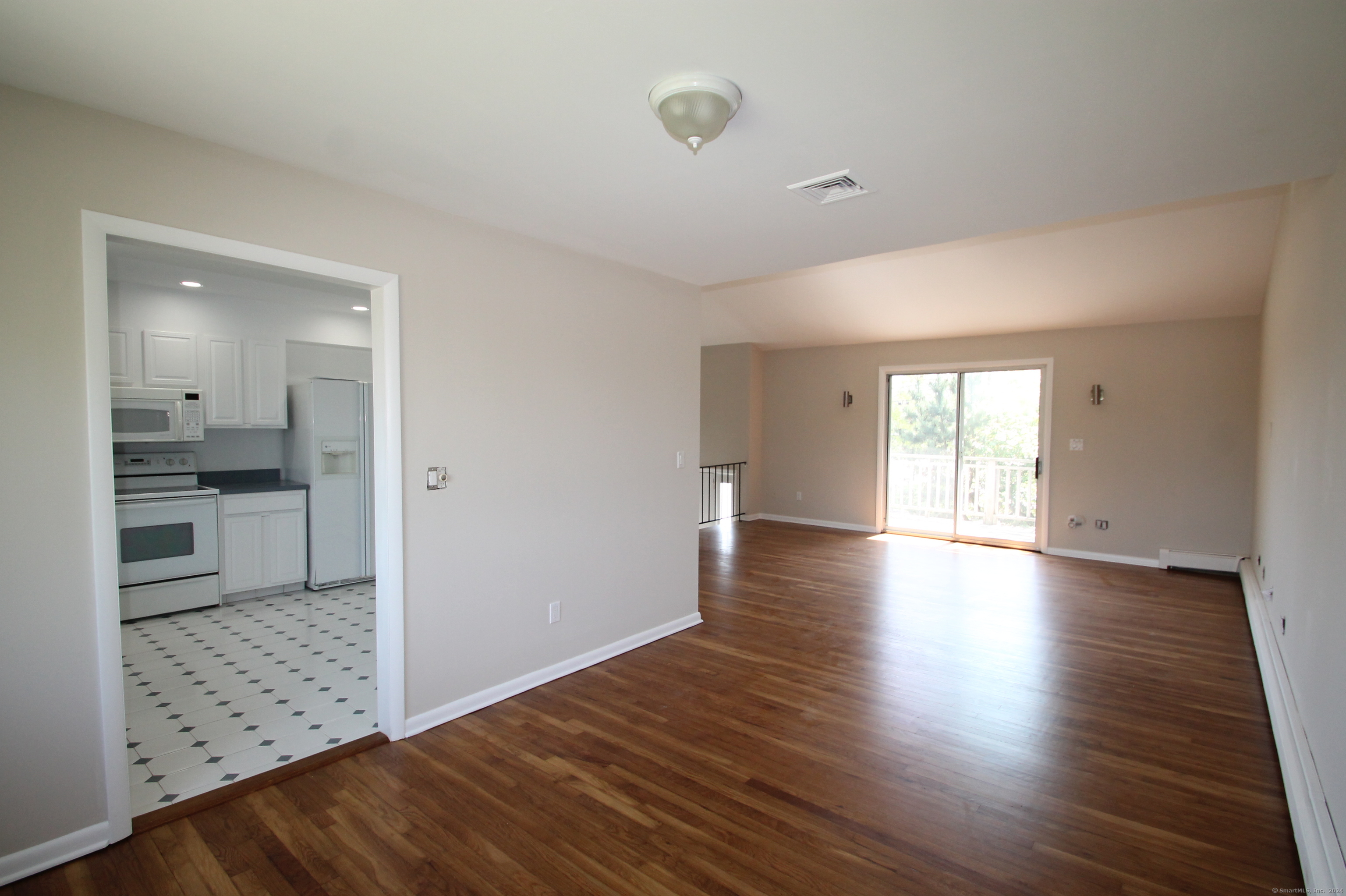610 Beach Road