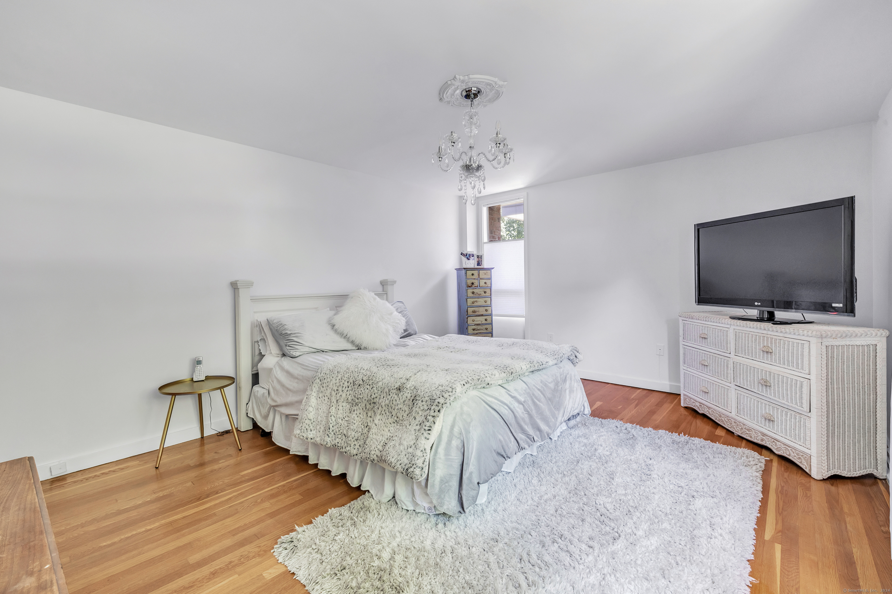 160 Fairfield Woods Road APT 29