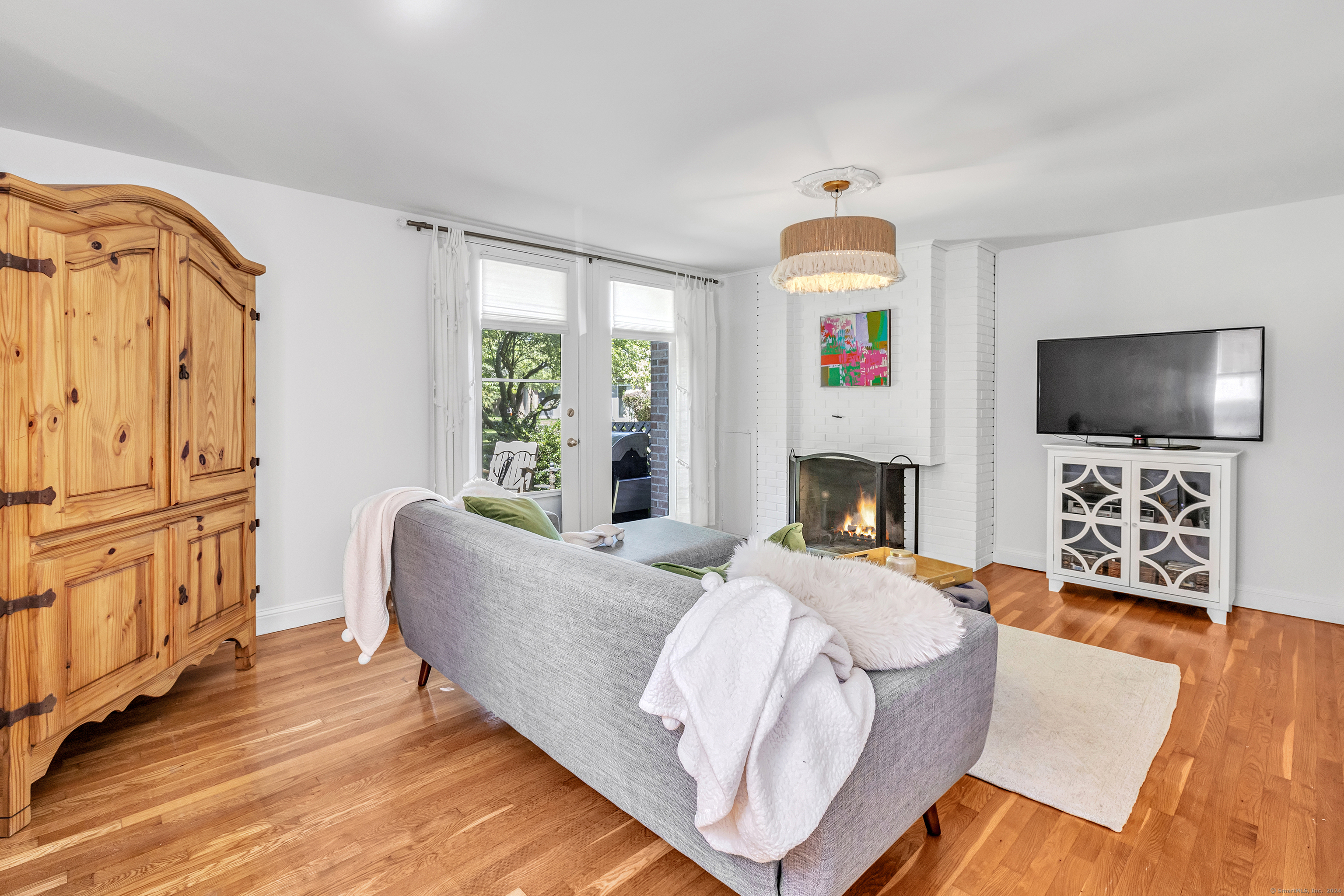 160 Fairfield Woods Road APT 29