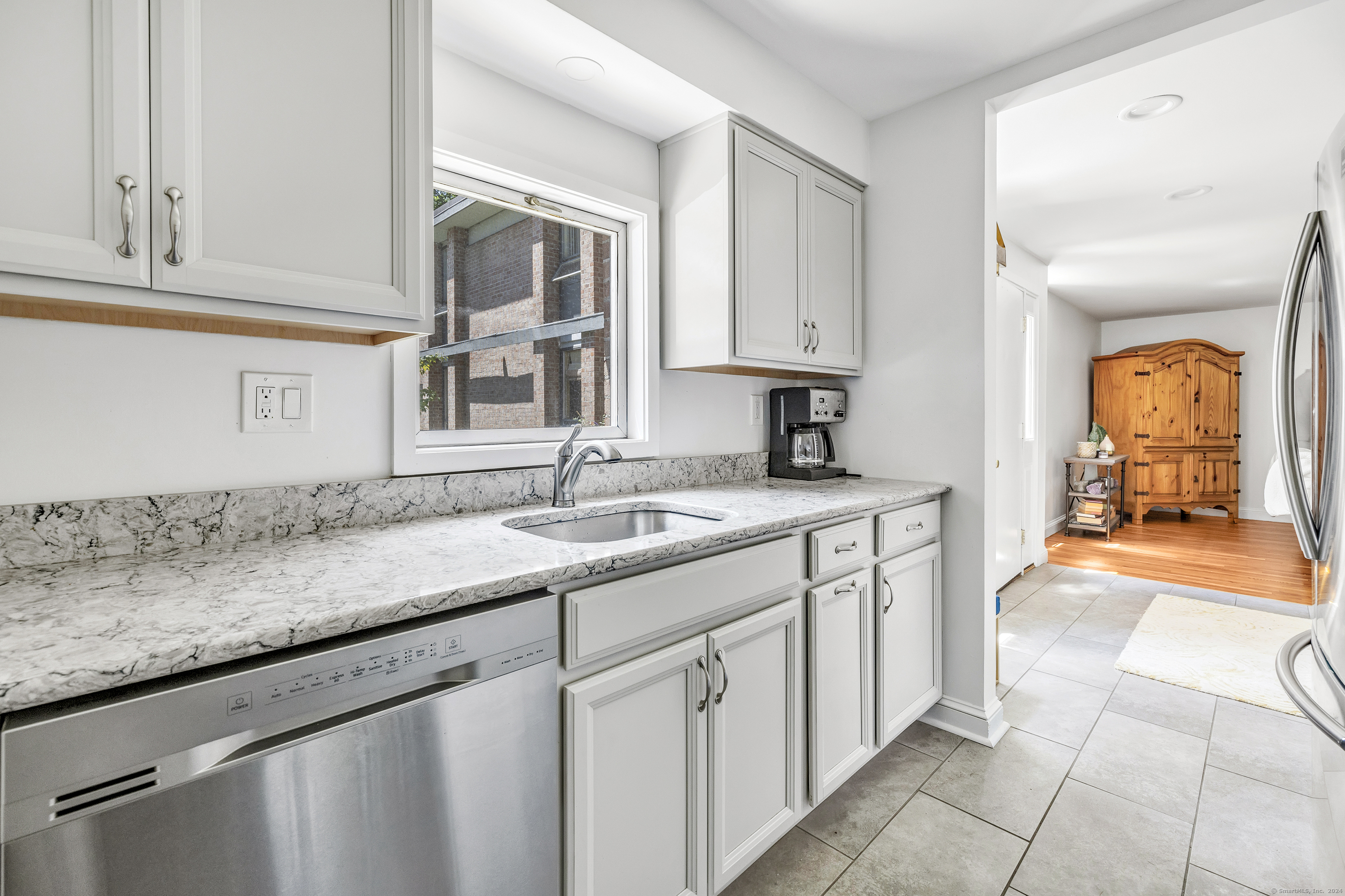 160 Fairfield Woods Road APT 29