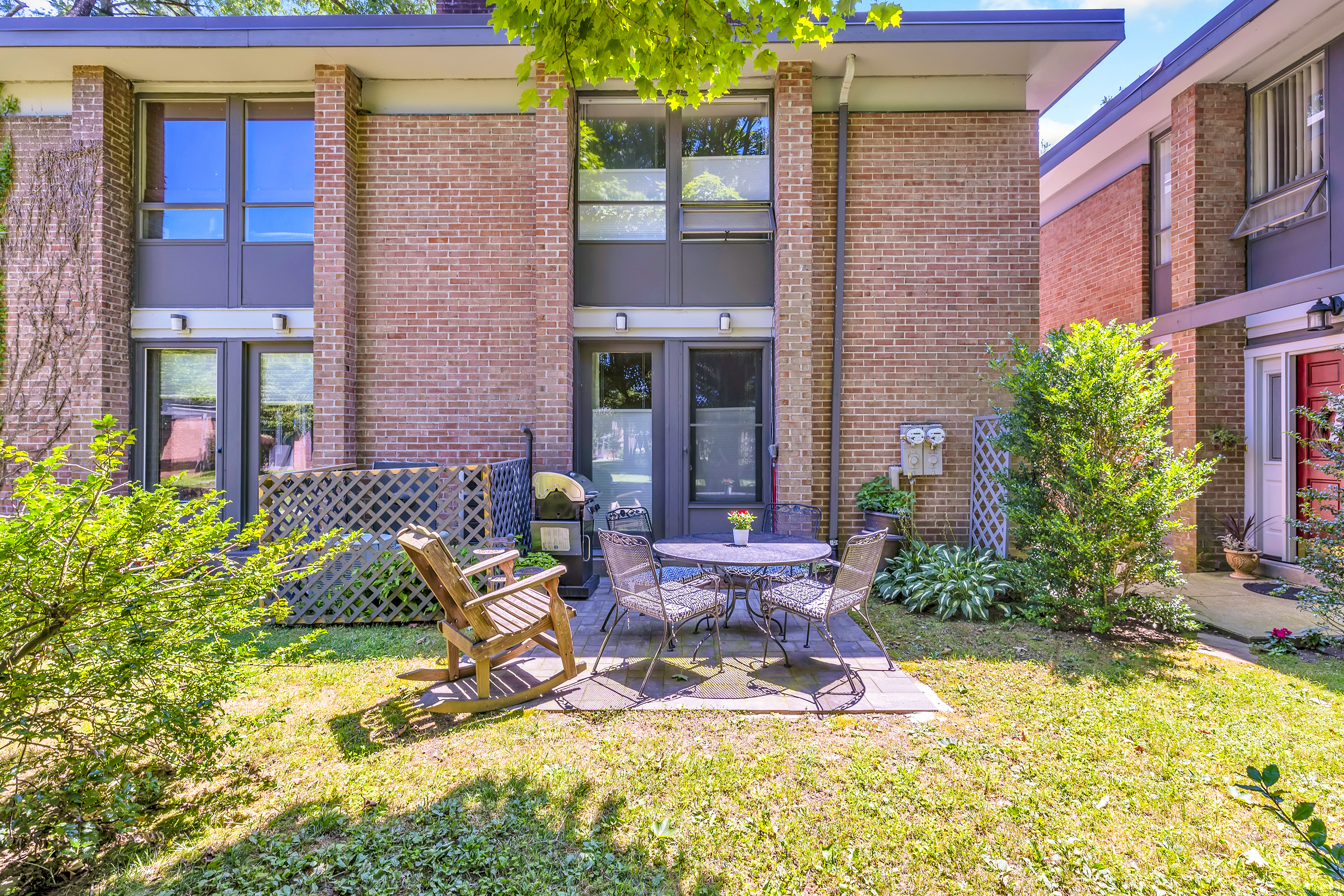 160 Fairfield Woods Road APT 29