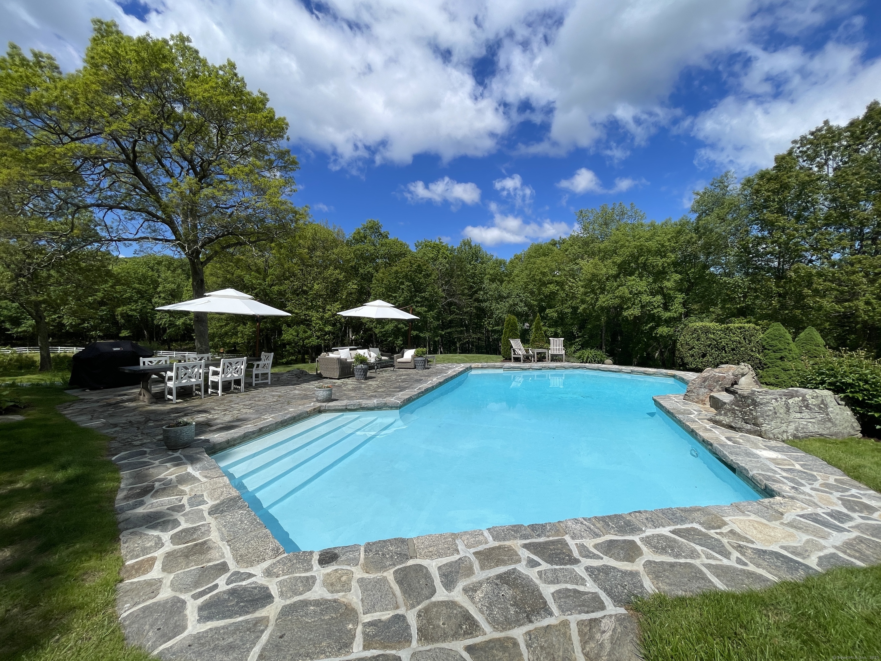 67 Botsford Hill Road
