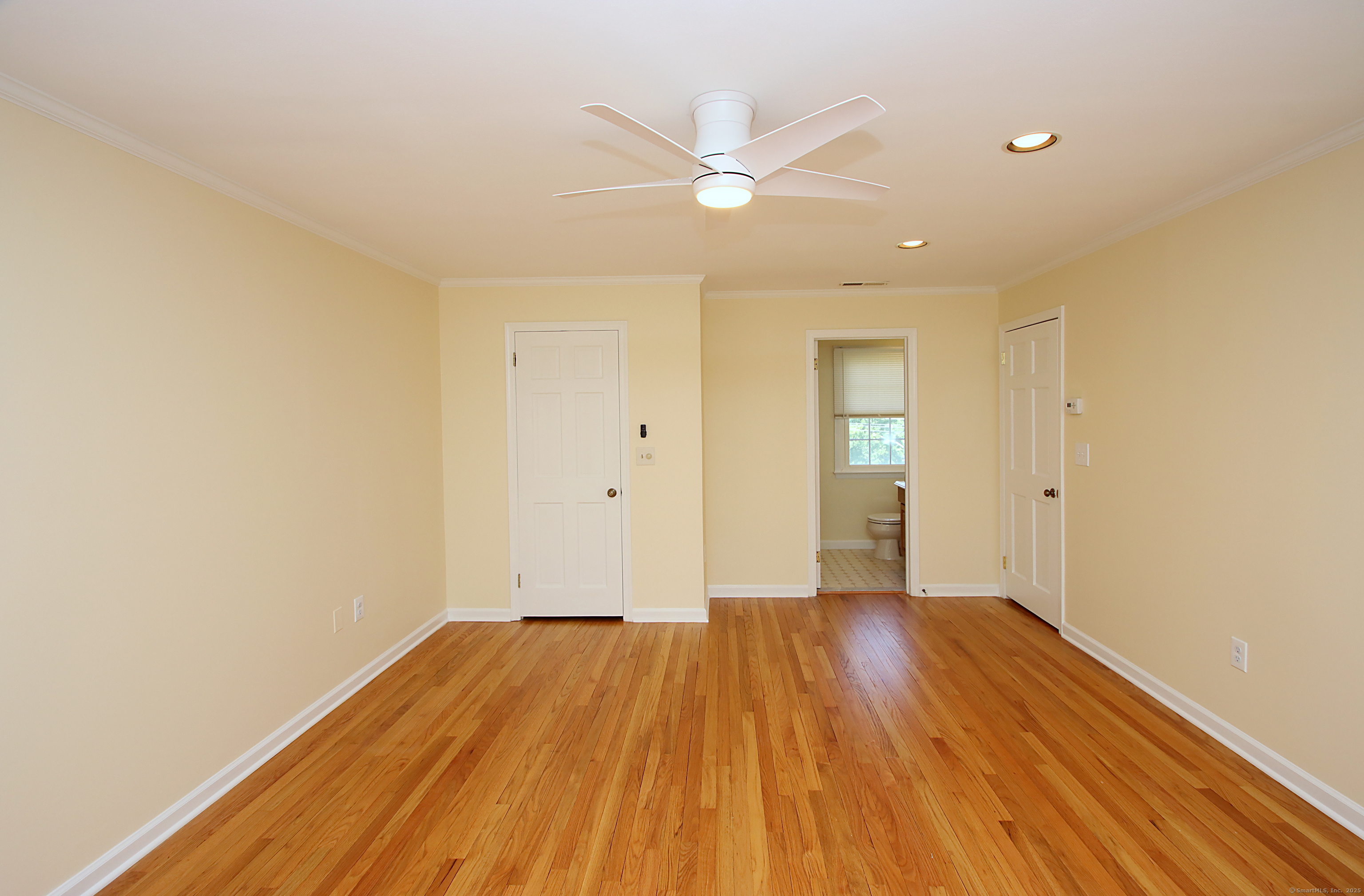37 Lamplighter Lane