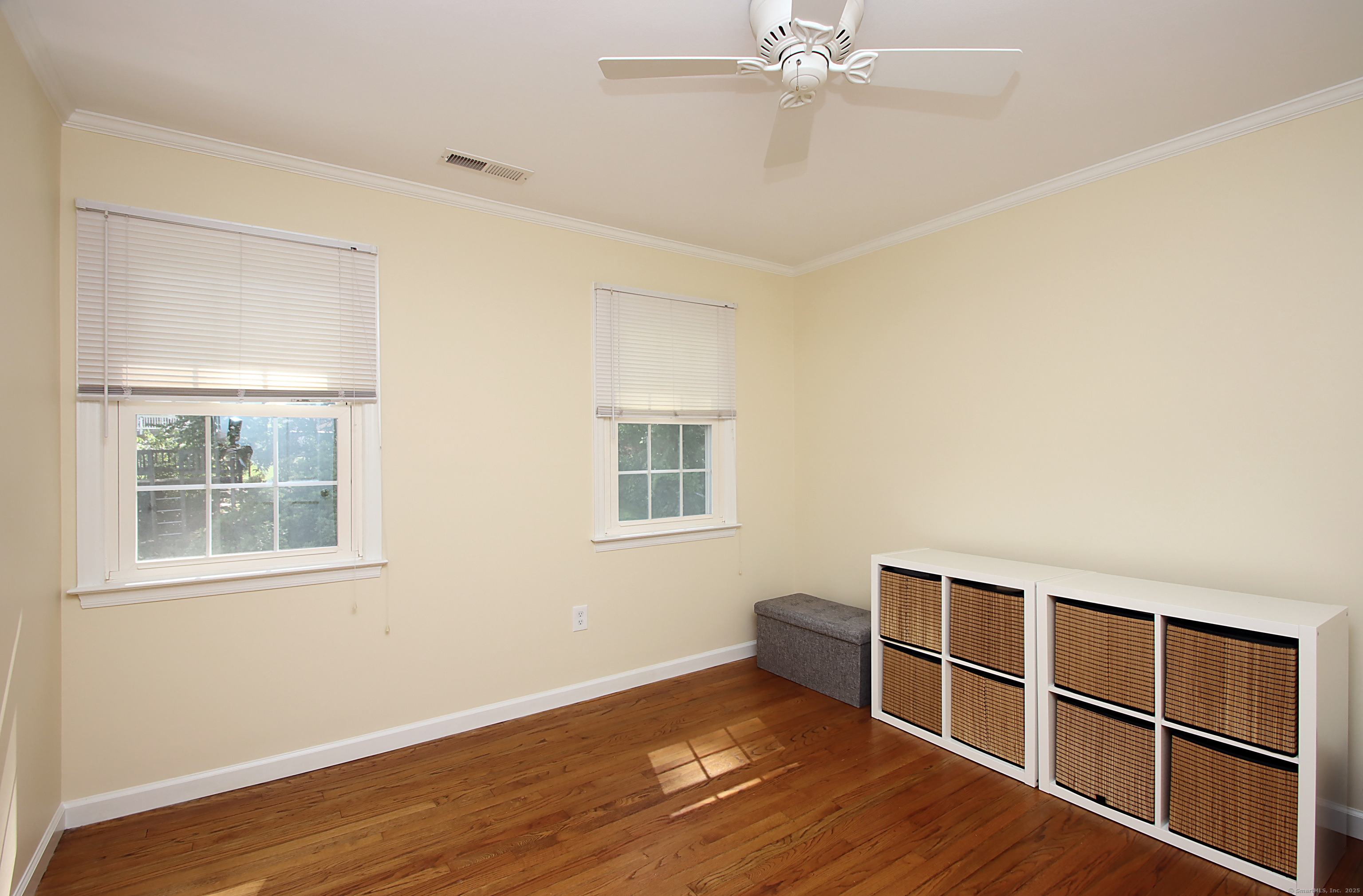 37 Lamplighter Lane