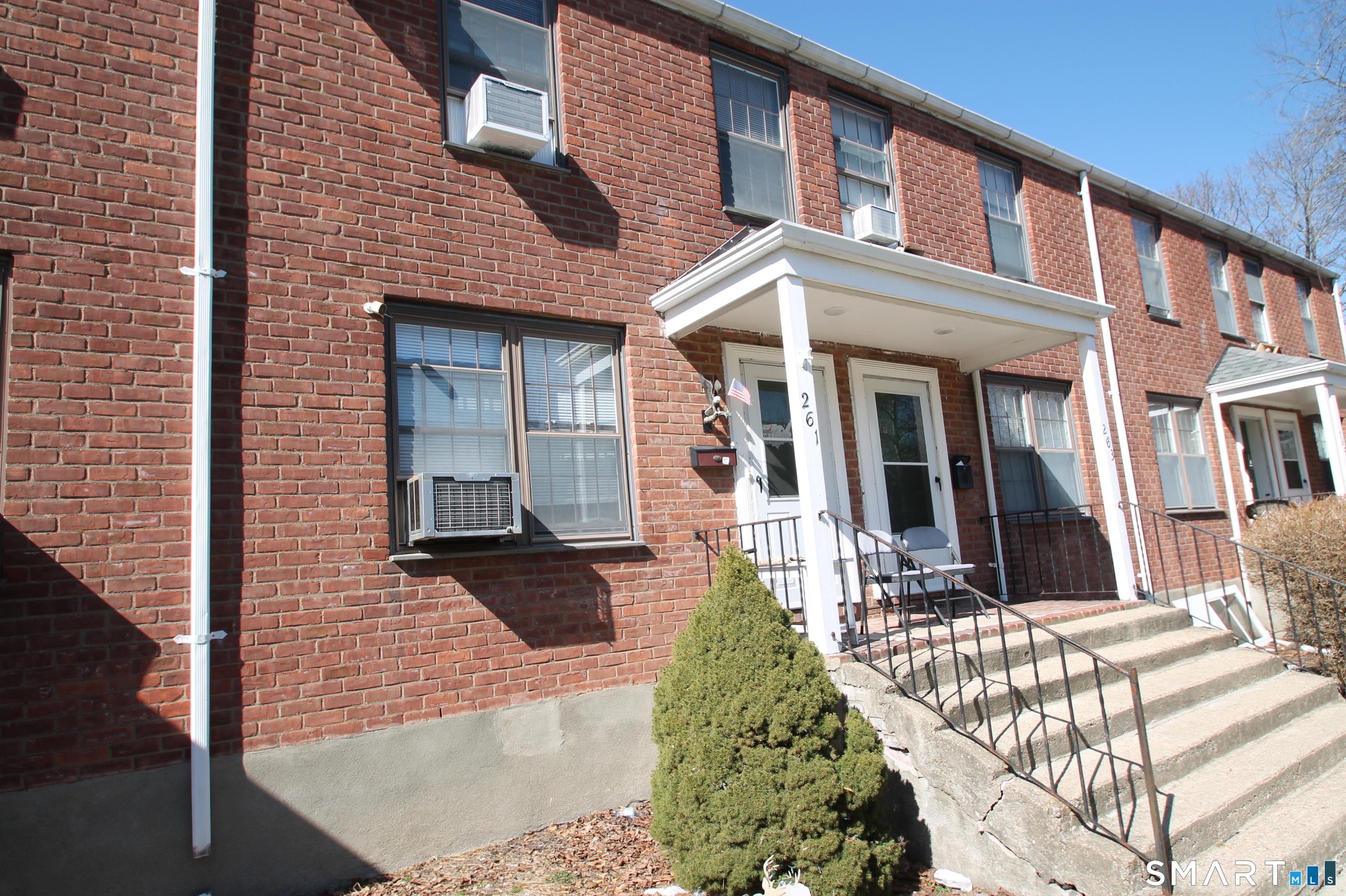 261 Pennsylvania Avenue 261