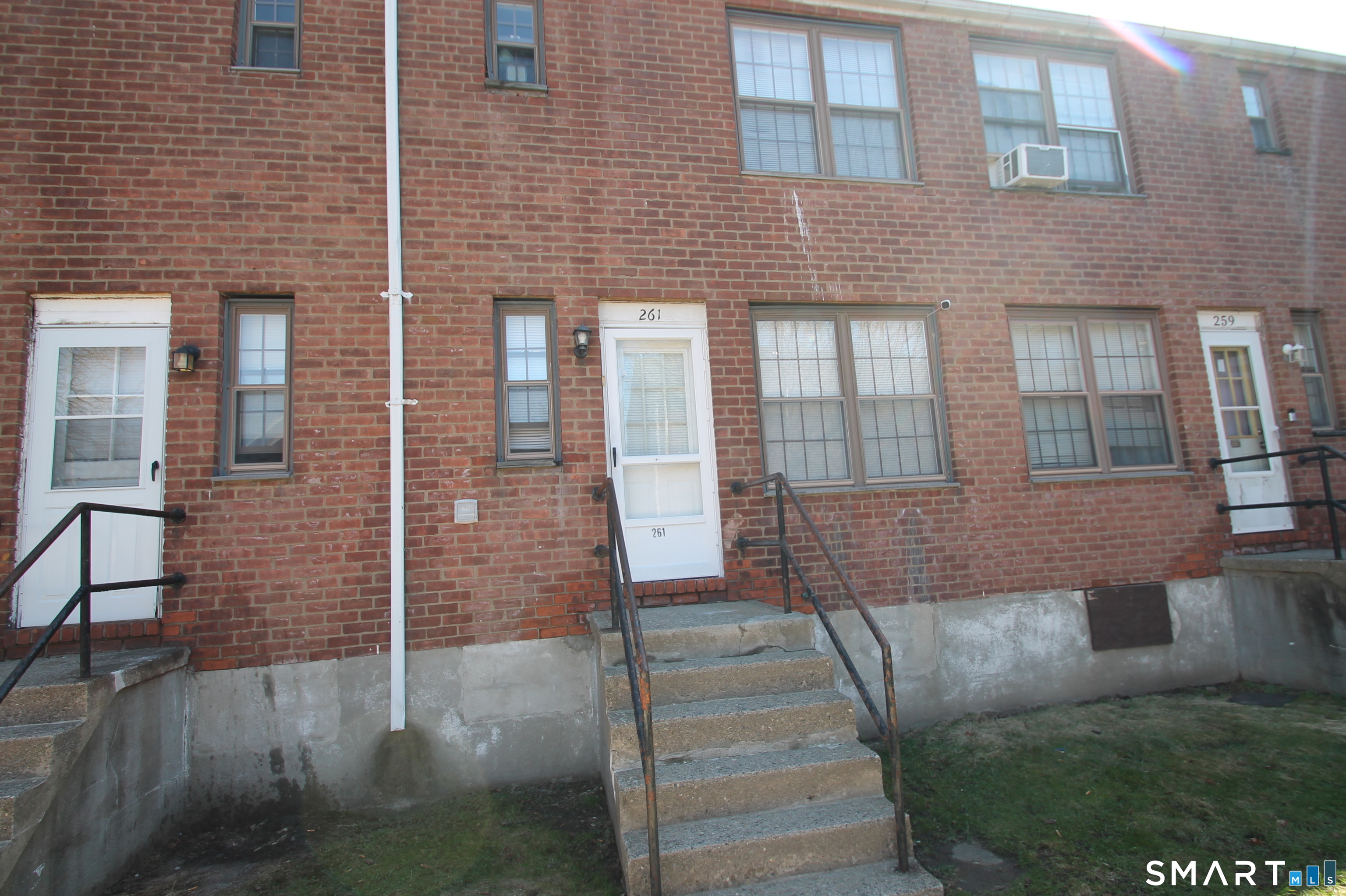 261 Pennsylvania Avenue 261