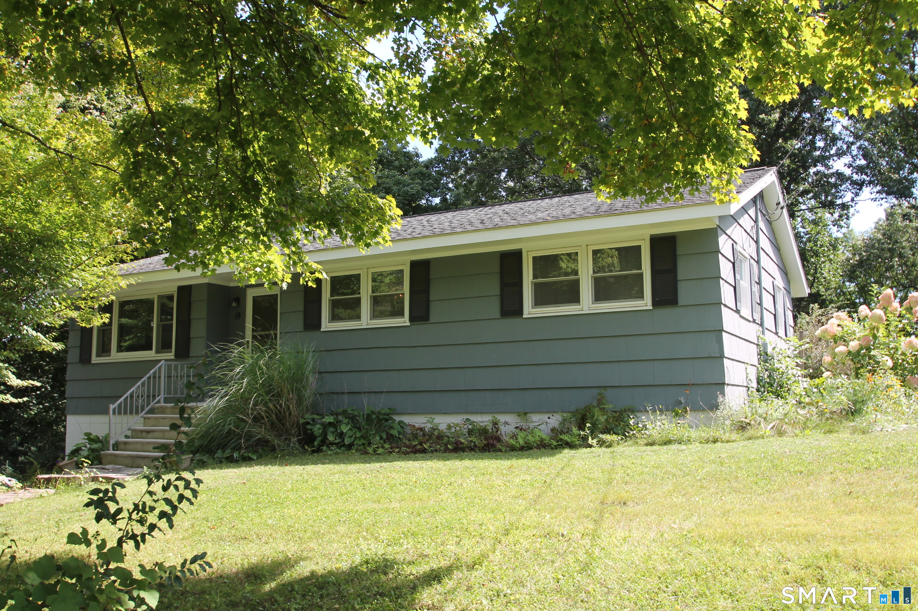 19 Hickory Lane