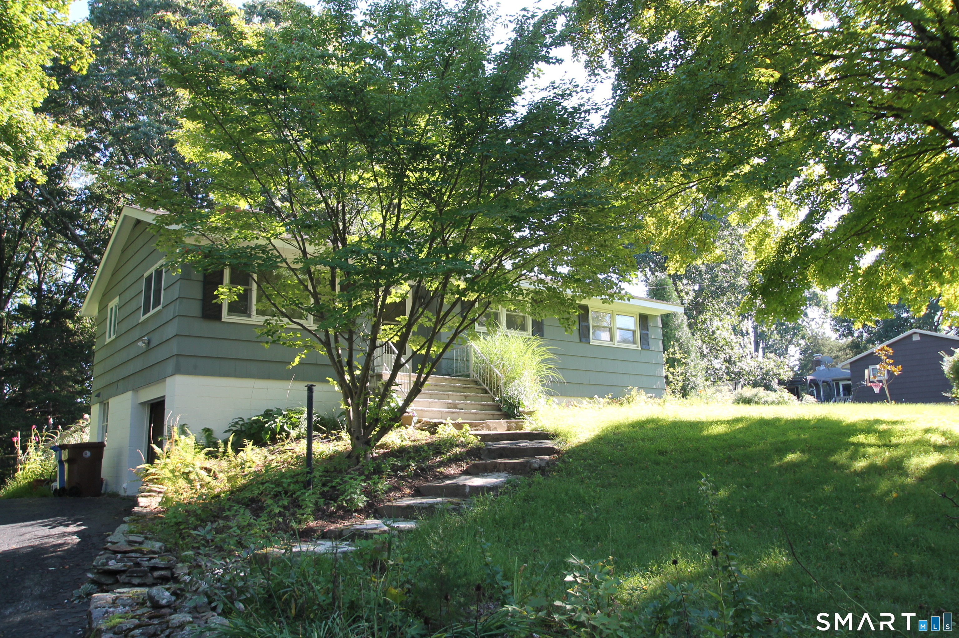 19 Hickory Lane