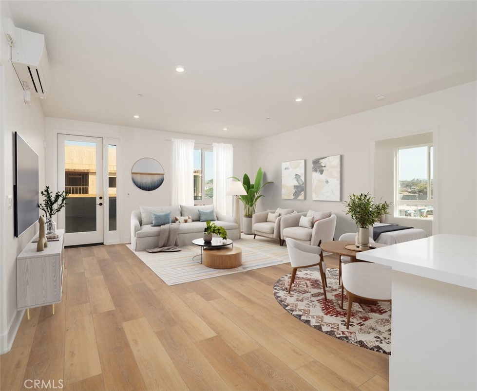 402 W. Grand Ave 409