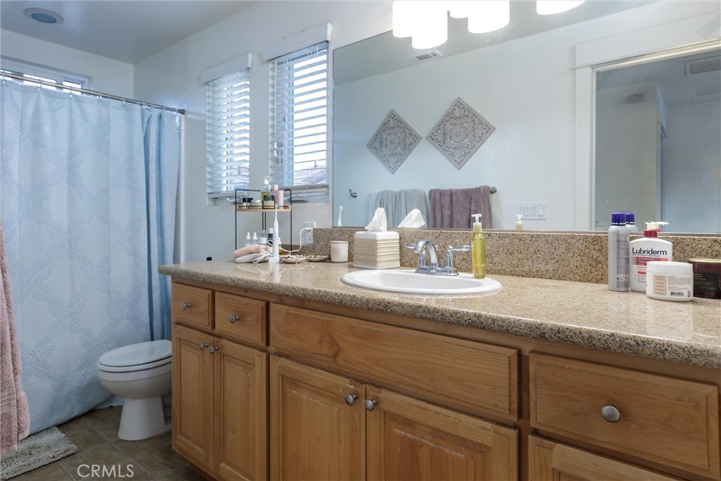 243 N Chorro Street 9