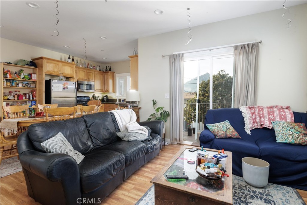 243 N Chorro Street 9