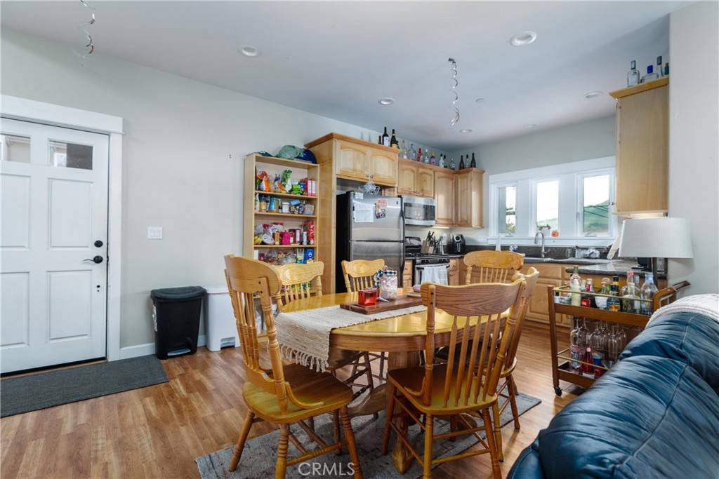 243 N Chorro Street 9