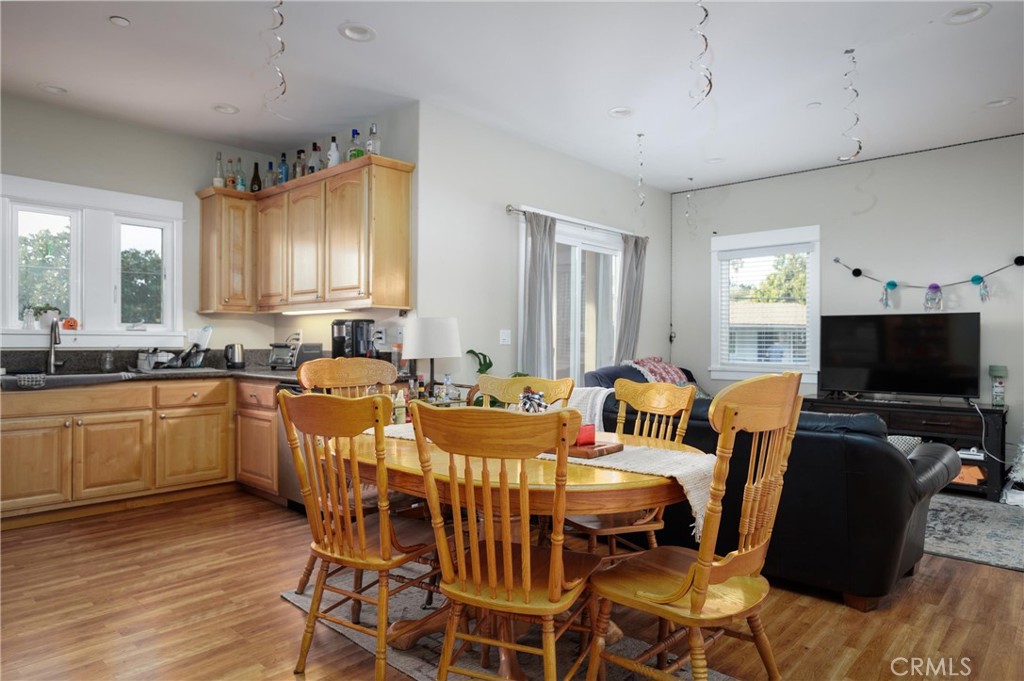 243 N Chorro Street 9