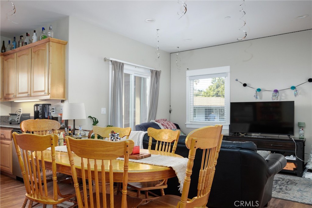 243 N Chorro Street 9