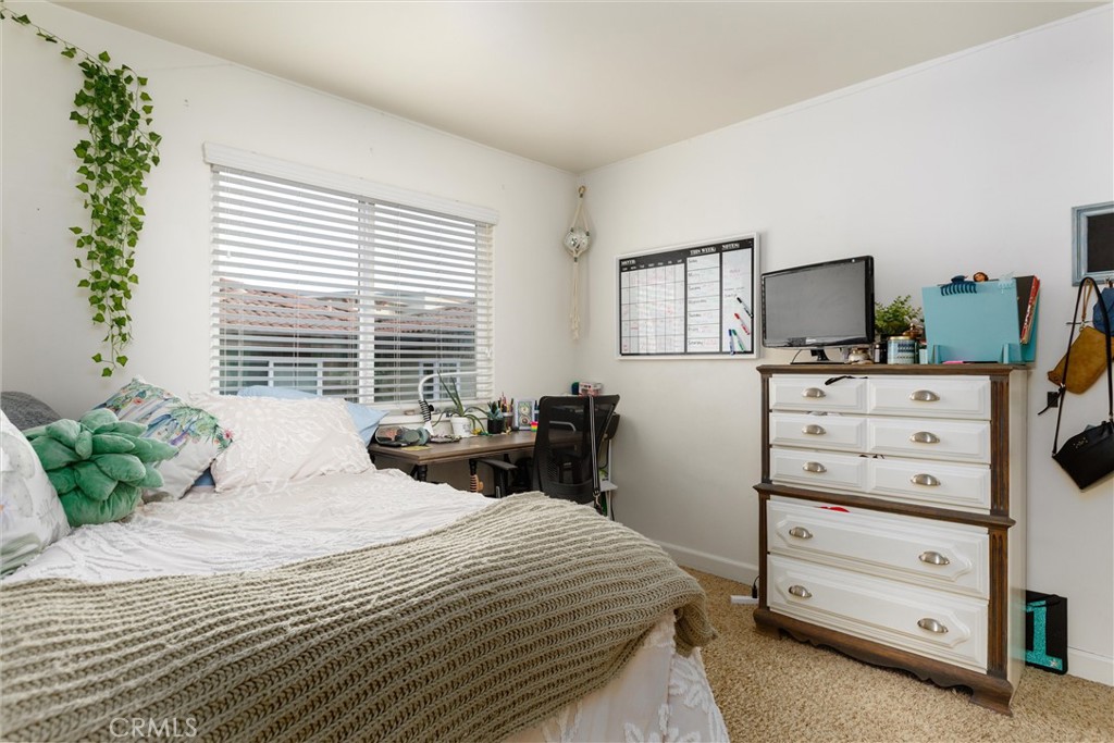 243 N Chorro Street 9