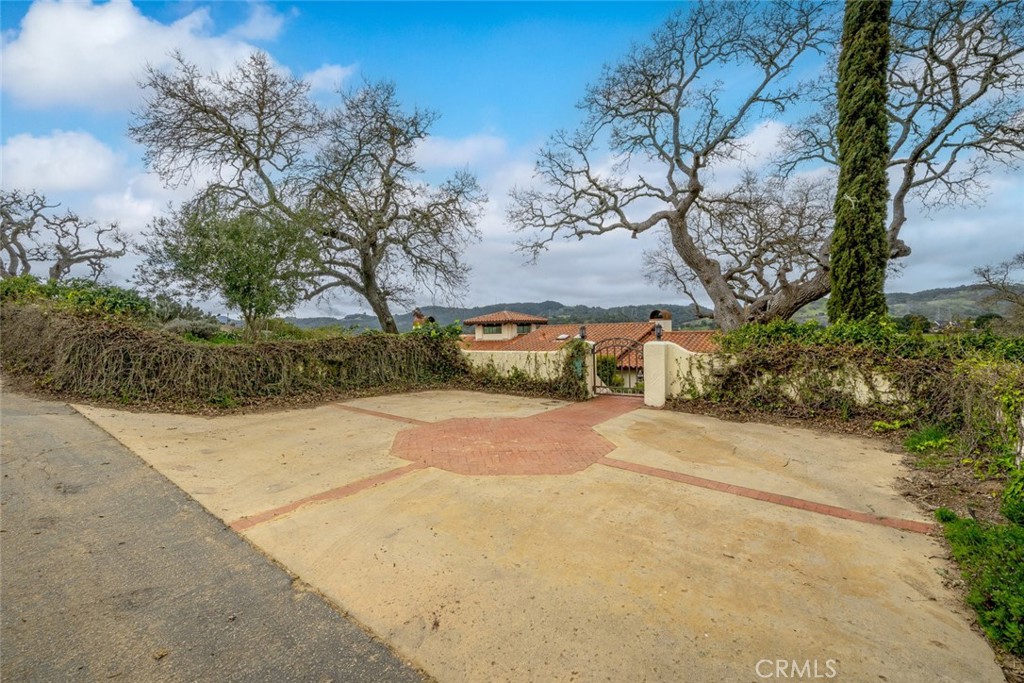 9205 Balboa Rd.