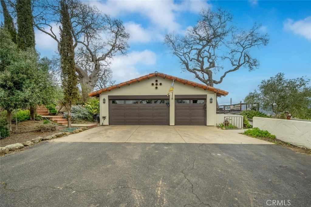 9205 Balboa Rd.