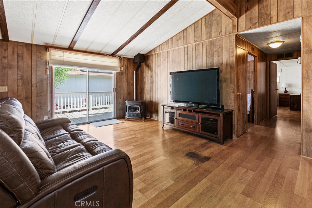 1637 Gathe Drive 32