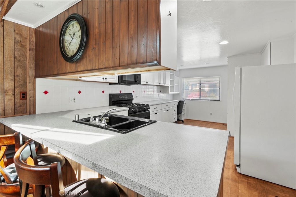 1637 Gathe Drive 32