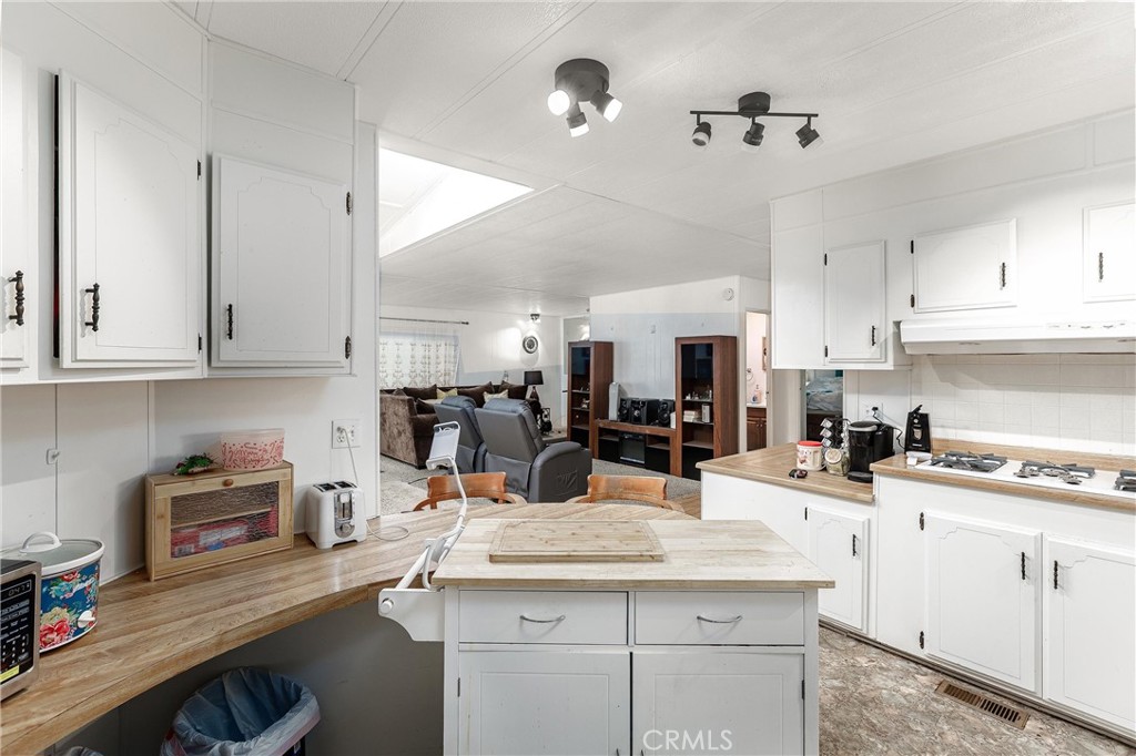 519 W Taylor Street 152