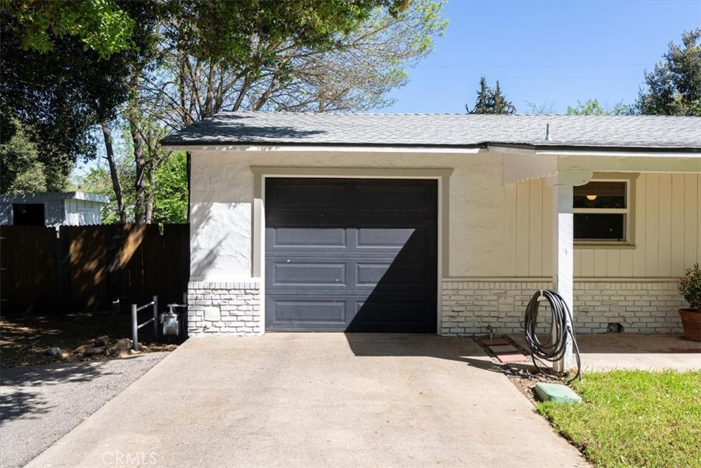 5285 Ensenada Avenue