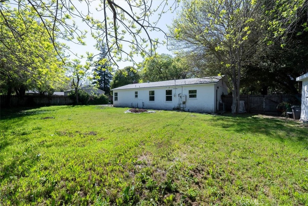 5285 Ensenada Avenue