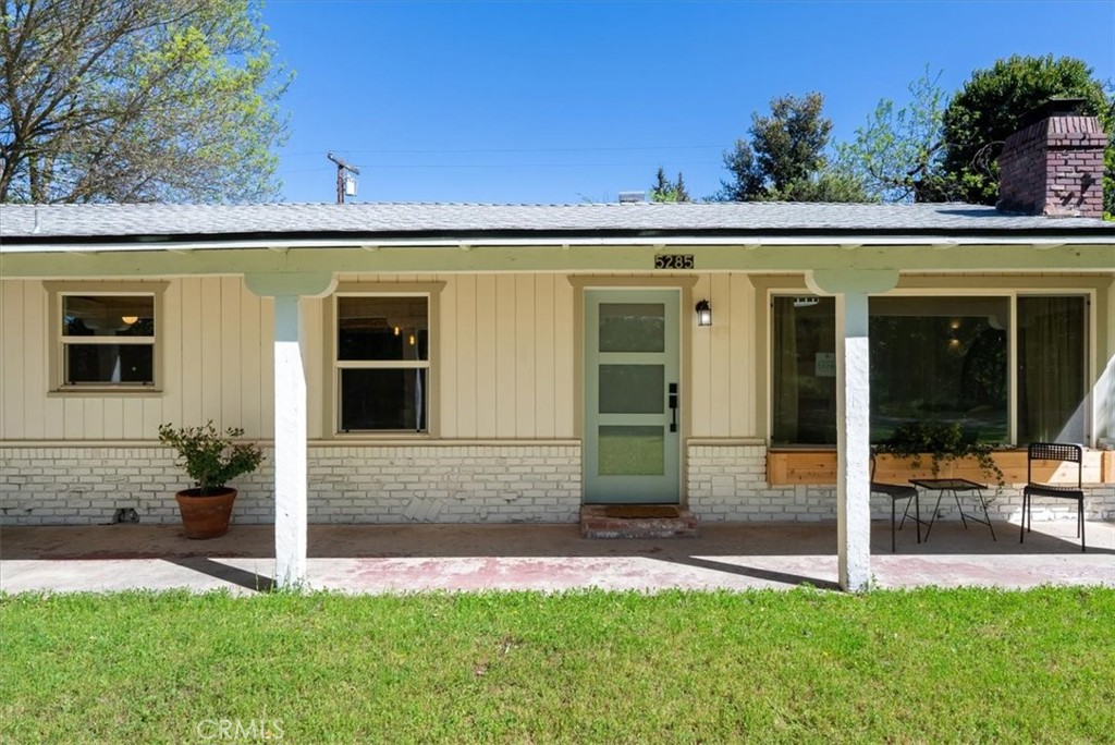 5285 Ensenada Avenue